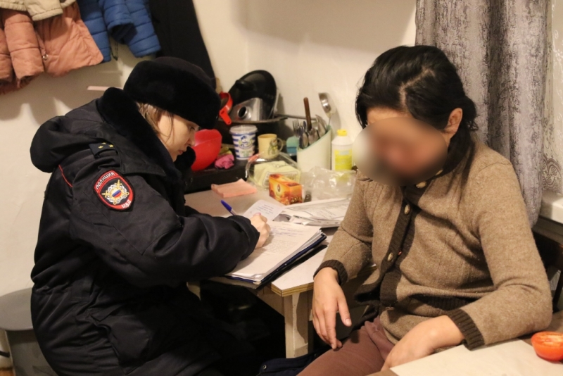 В Улан-Удэ полицейские проверили неблагополучные семьи