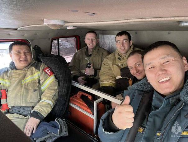 Глава Бурятии поздравил сотрудников пожарной охраны