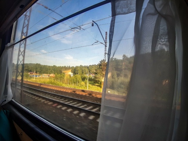 В России составили портреты типичных пассажиров поезда и самолета