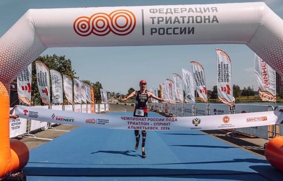 Велогонщик из Бурятии Михаил Асташов стал чемпионом России по паратриатлону