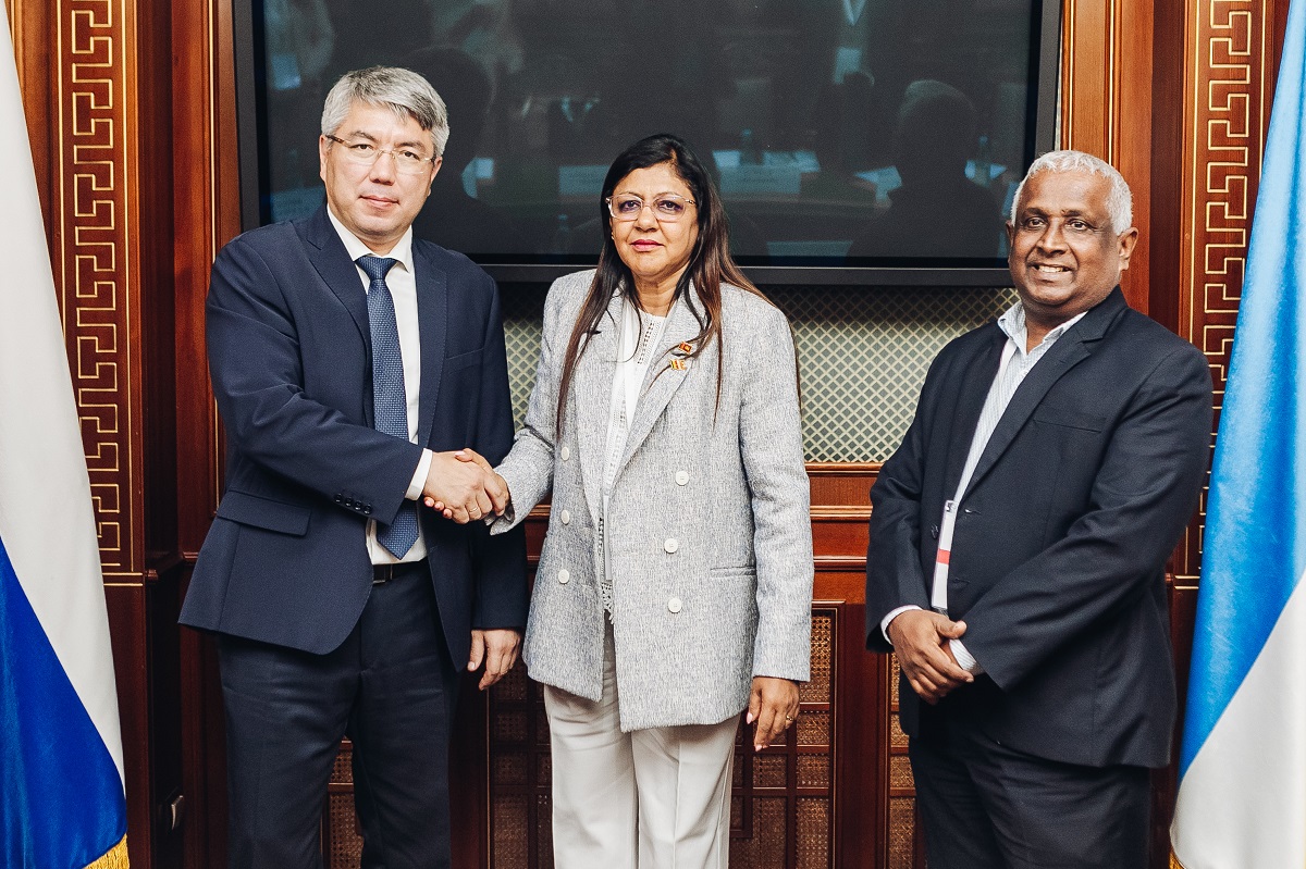 Вопросы сотрудничества обсудили глава Бурятии и представители делегации Шри-Ланки