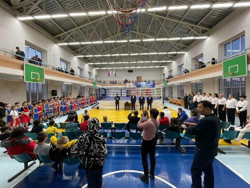 В Улан-Удэ боксеров наградили за самый красивый бой