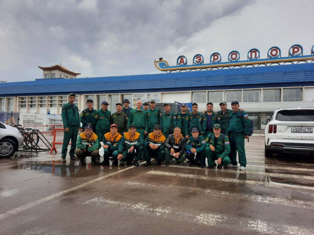 На тушение лесных пожаров в Якутии отправилось ещё 20 десантников из Бурятии