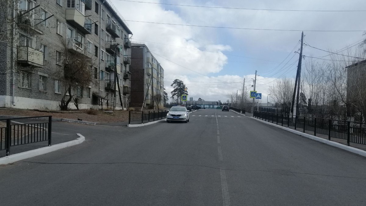 В Улан-Удэ автомобилистка на «Лексусе» сбила ребенка, а мужчина мальчика на велосипеде