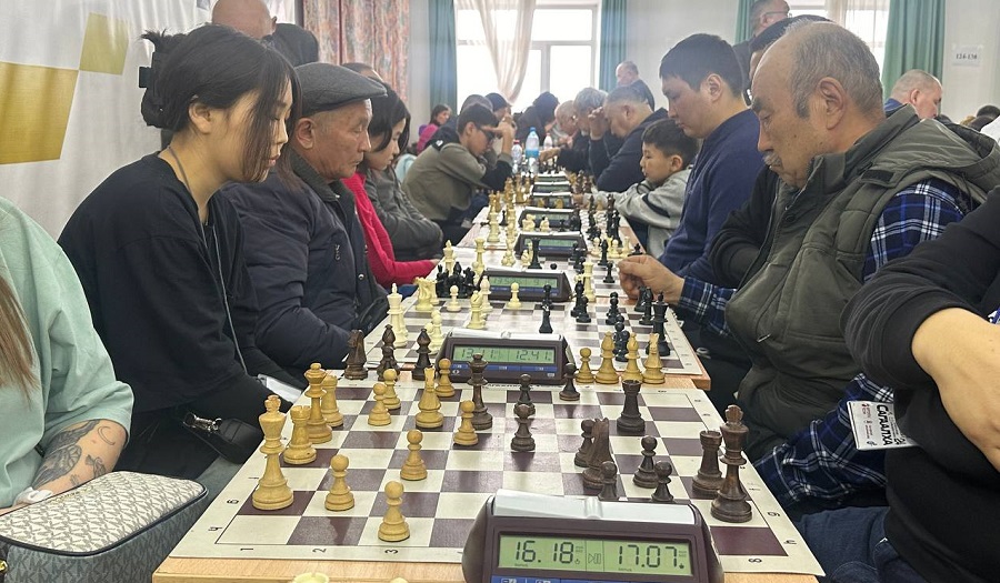В буддийском университете Бурятии сегодня проходит турнир по быстрым шахматам 