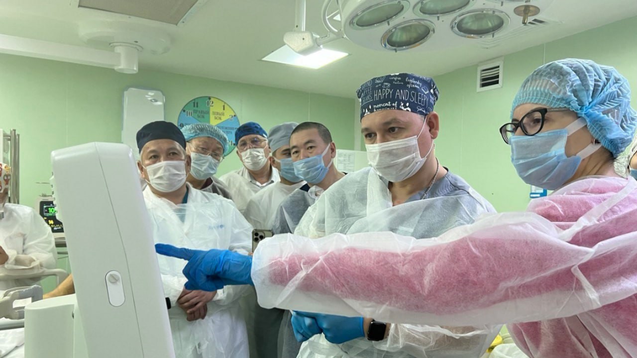 В Бурятии врачи новым методом спасли мужчину с циррозом 