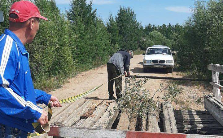 В Еравнинском районе Бурятии капитально отремонтируют старый мост, который служит единственным заездом в село