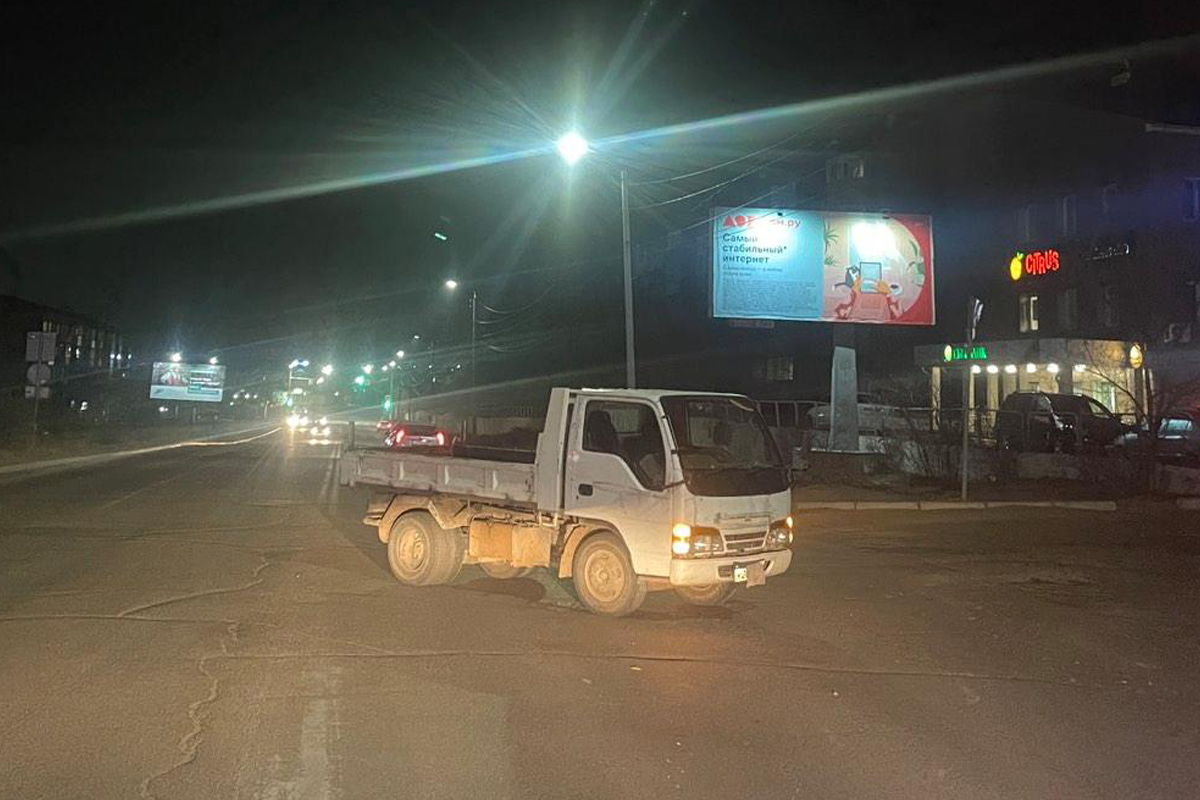 В субботу в Улан-Удэ грузовик сбил женщину