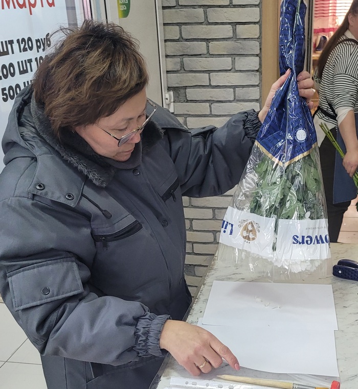 В магазинах Улан-Удэ продавали хризантемы с живыми вредителями