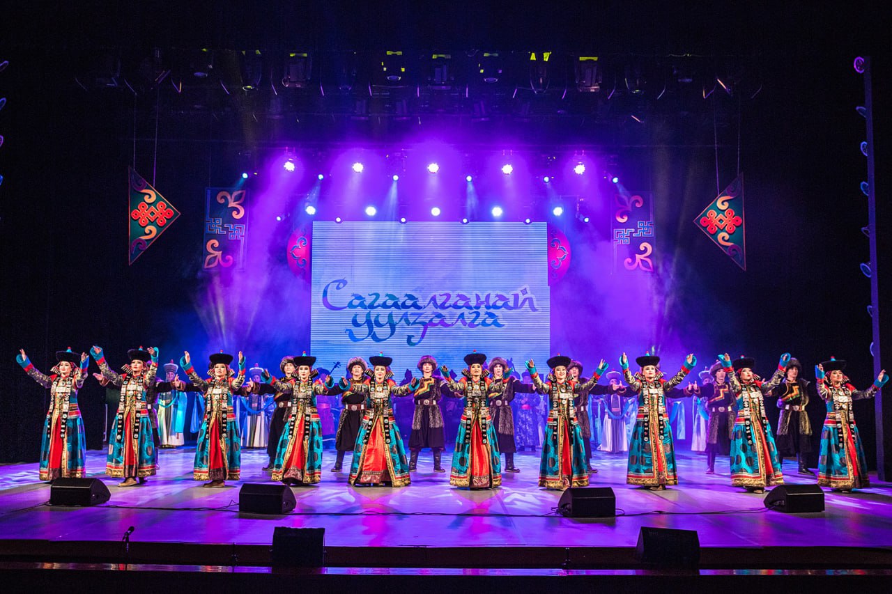 Театр «Байкал» едет с праздничными концертами в Читу