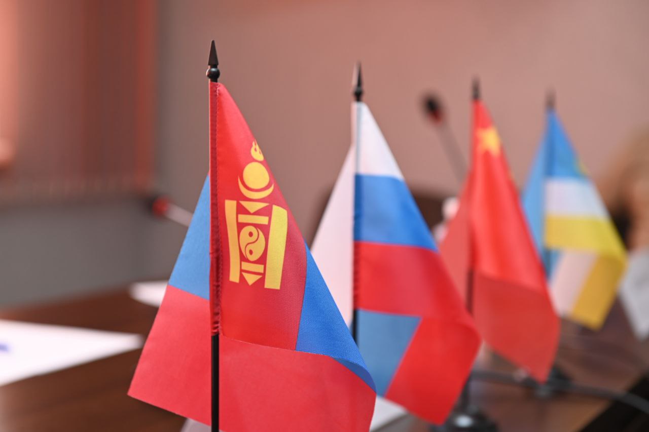 В Бурятии договорились увеличить перевозки через через Россию, Монголию и Китай 
