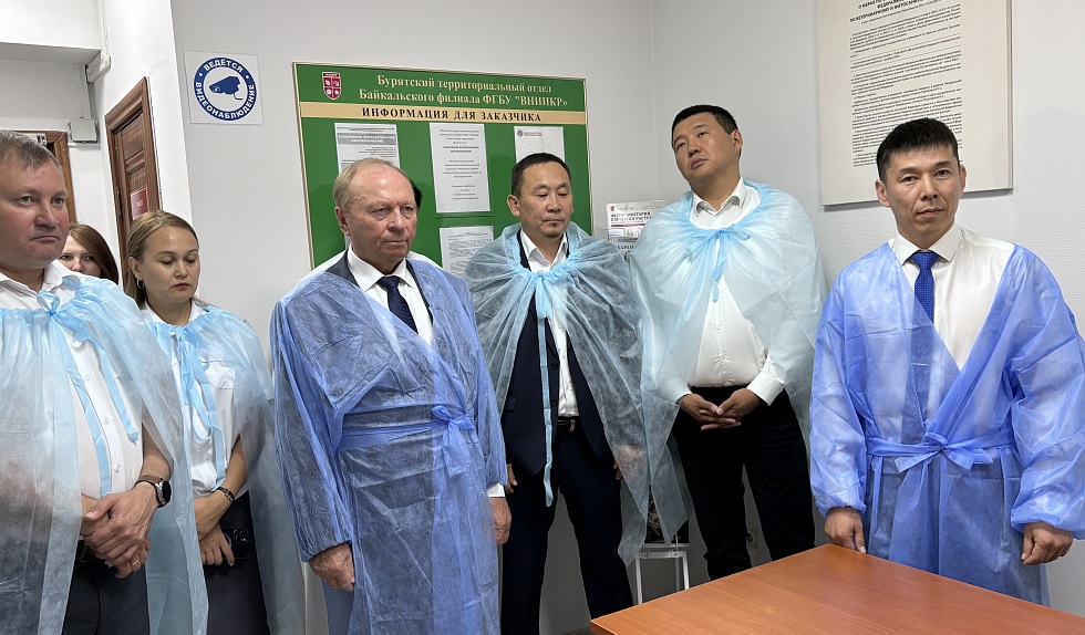 Депутаты Народного Хурала посетили центр карантина растений
