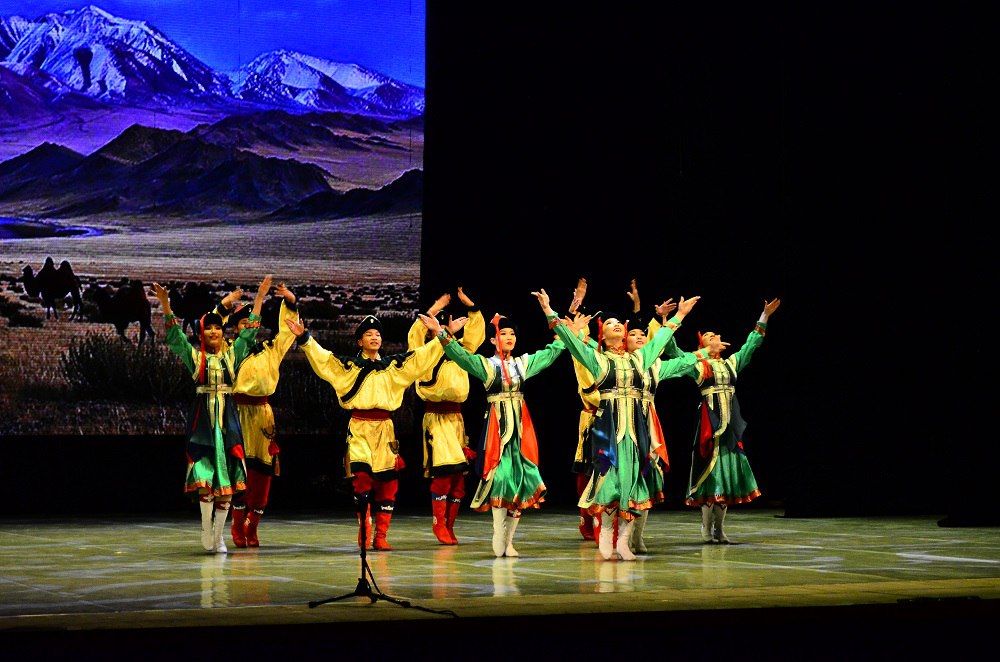 Юные таланты из Монголии выступили на сцене Бурятского театра оперы и балета