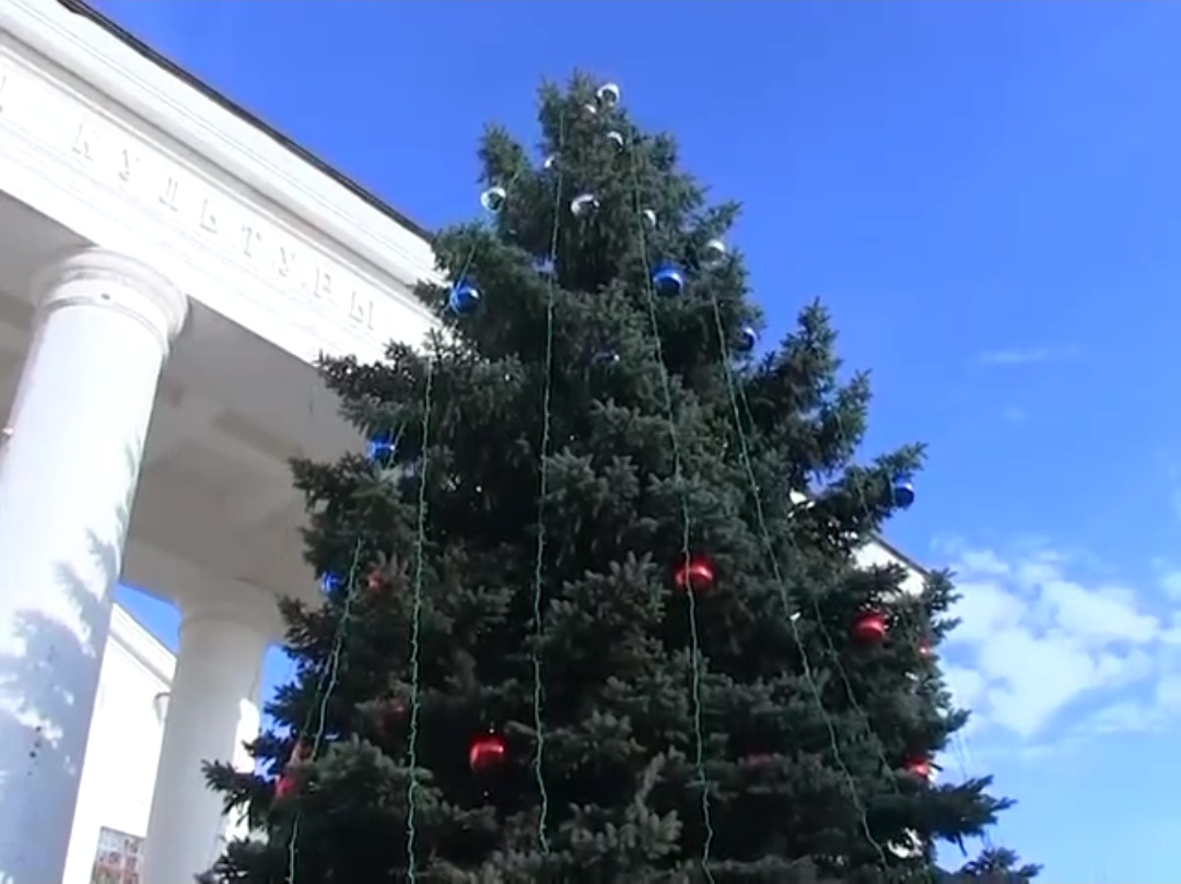 Бурятия помогла украсить новогодние елки в Старобешевском районе ДНР