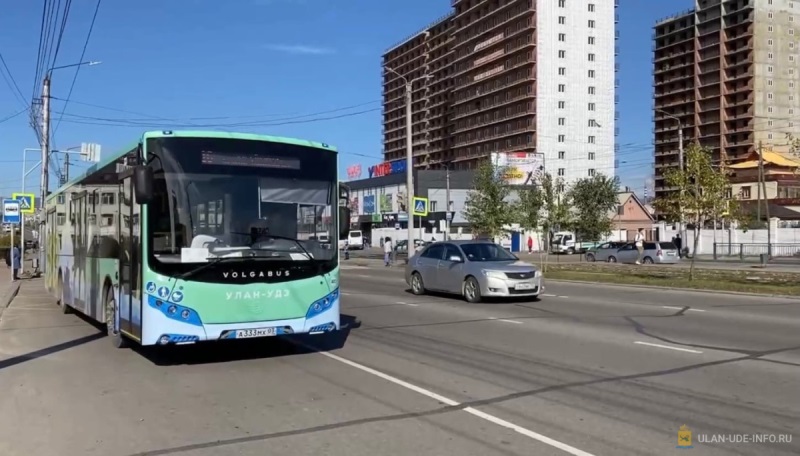 В Улан-Удэ автомобилисты-нарушители мешают автобусам безопасно высаживать людей на остановках