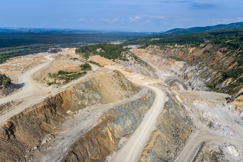 На Тимлюйском цементном заводе утвердили план развития горных работ