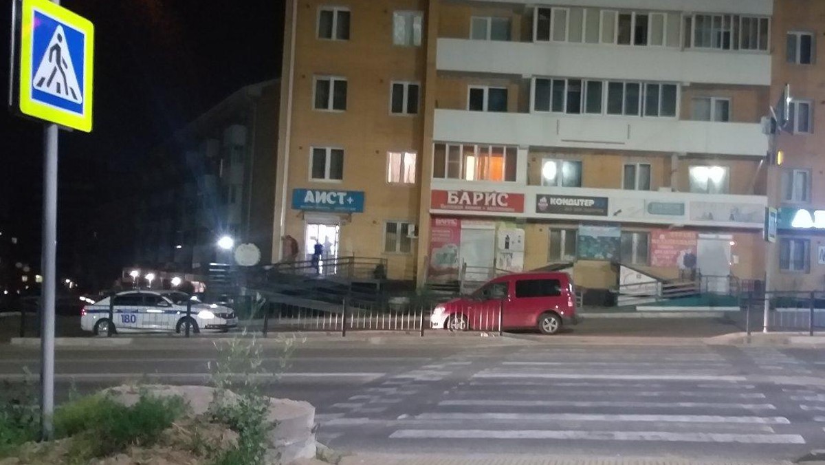 В сотых микрорайонах Улан-Удэ пьяный пешеход попал под колеса
