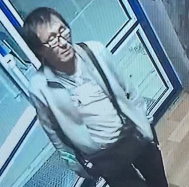 «Розыск»: В Улан-Удэ мужчина украл у спящего на улице мужчины телефон