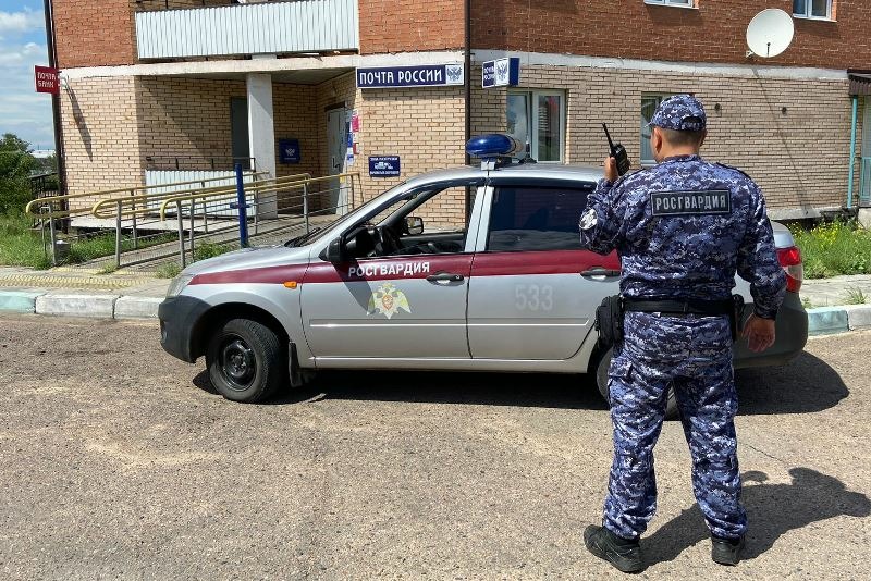 Улан-удэнец с ножом напал на банк и похитил 200 тысяч рублей