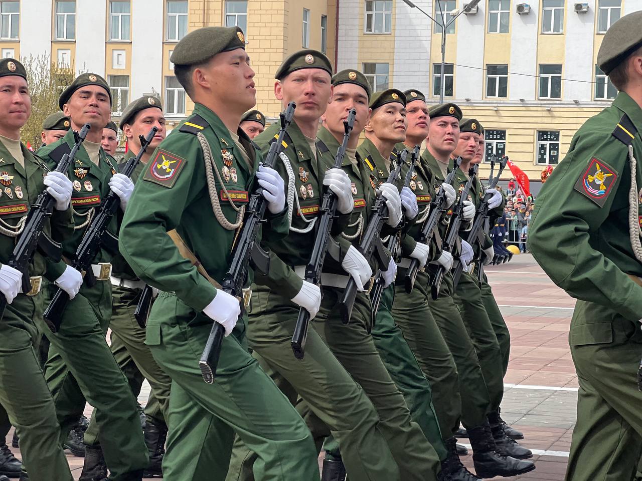 В Улан-Удэ прошел парад Победы - новости Бурятии и Улан-Удэ