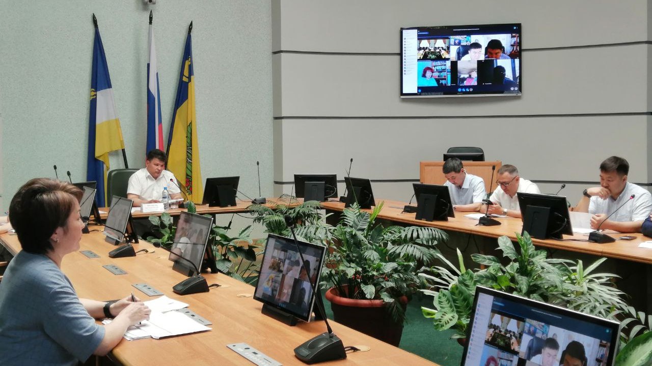 В Улан-Удэ депутаты Горсовета обсудили выполнение наказов на 2023 год