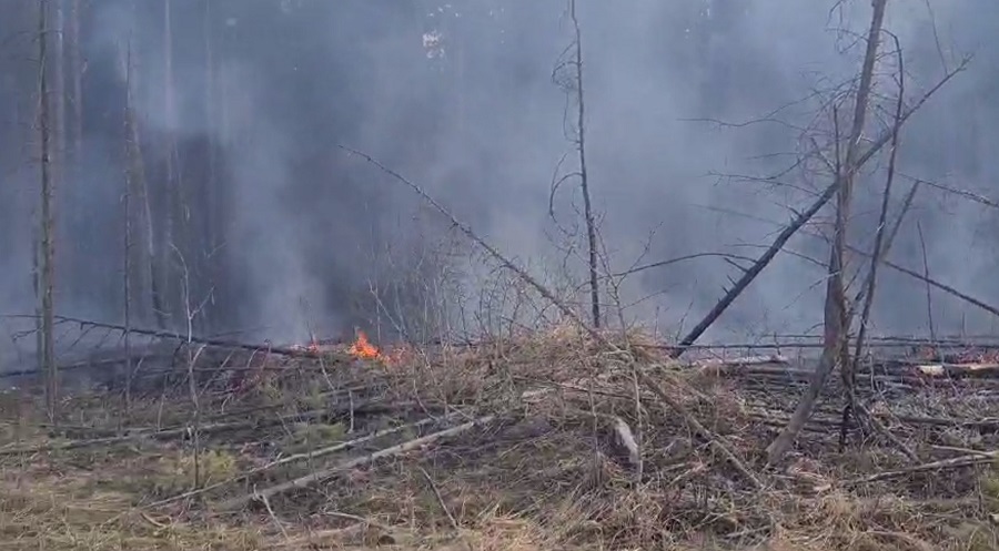 В Баргузинском районе усилили группировку на тушении пожара