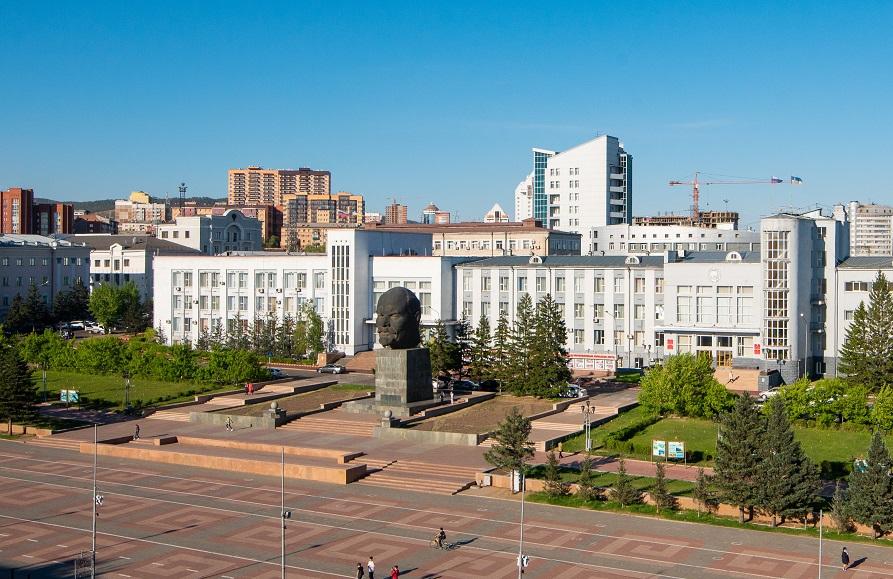На площади Советов Улан-Удэ развернут пункт фонда «Защитники Отечества»