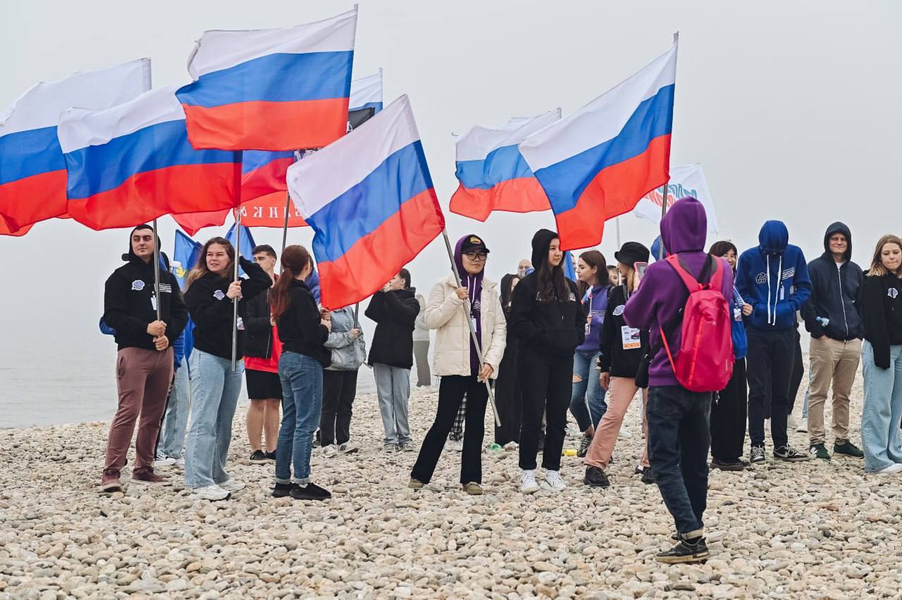 Глава Бурятии поздравил молодёжь с Днём российской молодежи