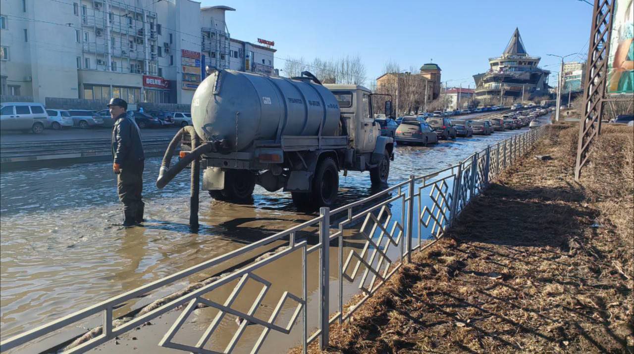 Дополнительную технику привлекут для ликвидации талой воды в Улан-Удэ