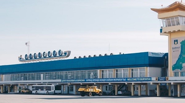 Более полумиллиона пассажиров обслужил аэропорт Улан-Удэ в 2021 году - сообщил Алексей Цыденов