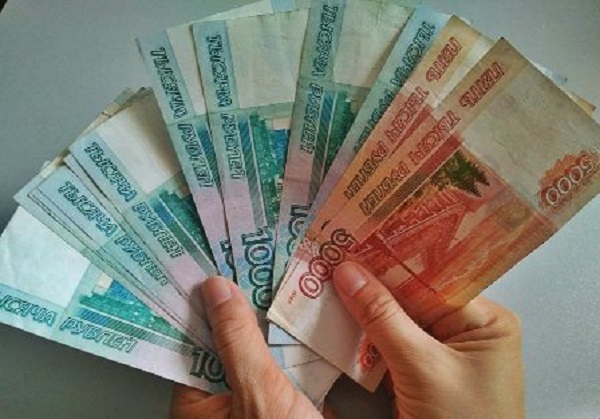 Свыше 13 миллионов рублей зарплаты задолжали жителям Бурятии 
