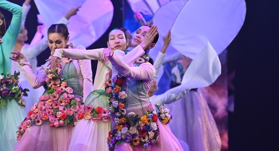 «Единственная моя»: в Улан-Удэ прошел праздничный концерт в честь 8 марта
