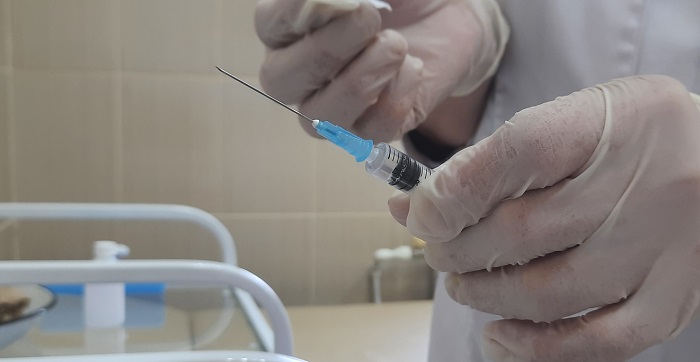 Жителей Бурятии приглашают на вакцинацию против коронавируса 