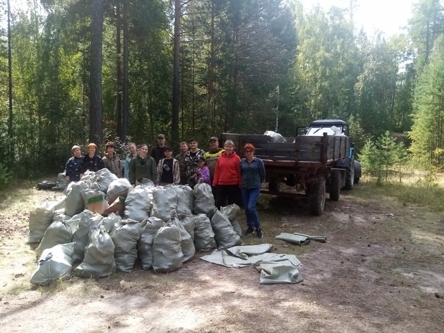 Лесники Бурятии очистили территорию возле озера Котокель