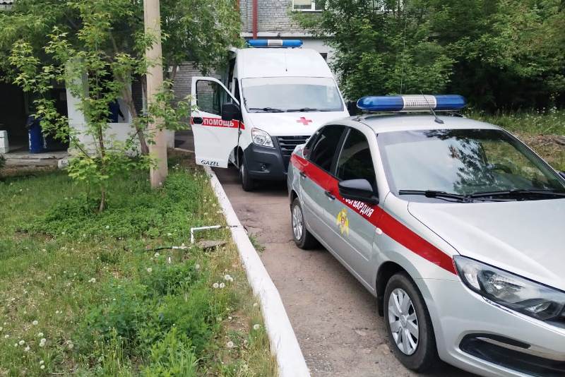 В Улан-Удэ женщина избила фельдшера и разбила очки водителю «скорой помощи»