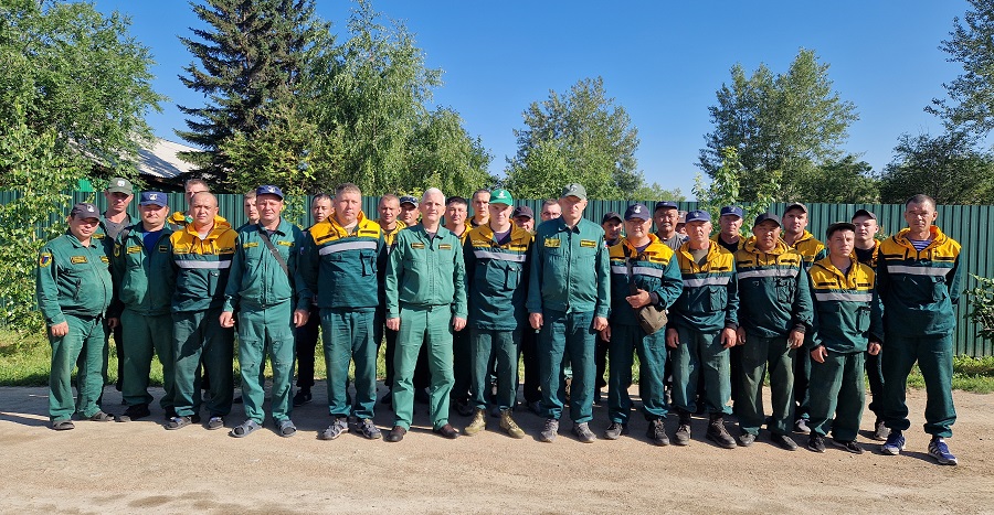 Дополнительная группировка лесного спецназа Бурятии отправилась в Якутию