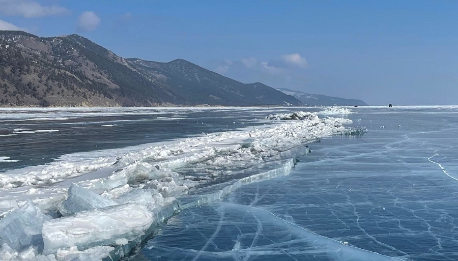 На Байкале повсеместно пропадает лед