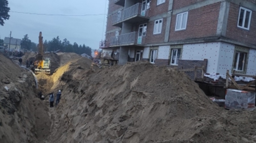 В Улан-Удэ на стройке после обвала грунта погиб рабочий