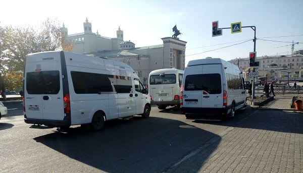 В Улан-Удэ частникам на помощь пришли муниципальные автобусы