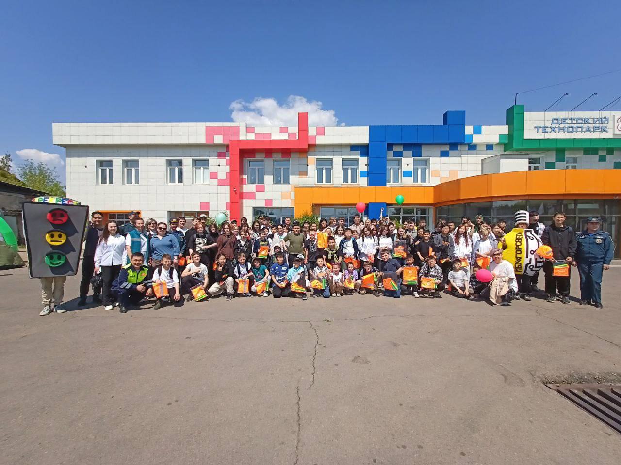 В Улан-Удэ школьников и студентов познакомили с правилами электробезопасности