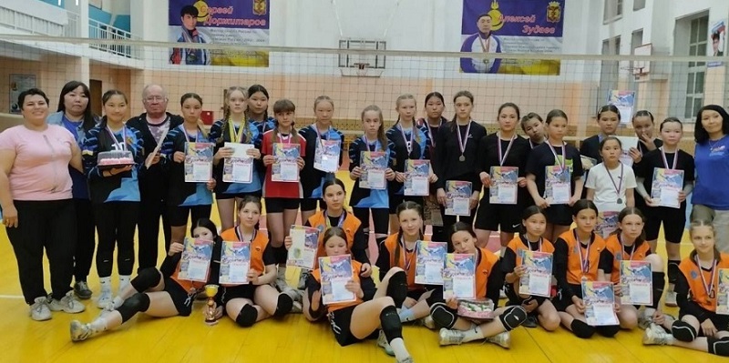 Открытый турнир по волейболу в память и поддержку воинов СВО прошёл в Кяхте