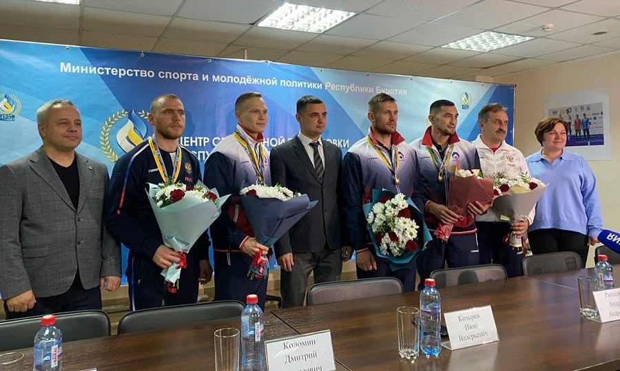 Владимир Павлов поздравил гиревиков Бурятии с блестящим выступлением на Чемпионате мира