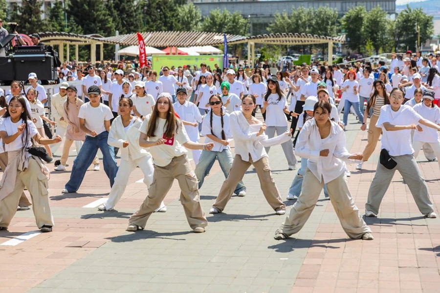 «Караоке на бурятском языке и соревнования»: В Улан-Удэ пройдет фестиваль «День молодежи»