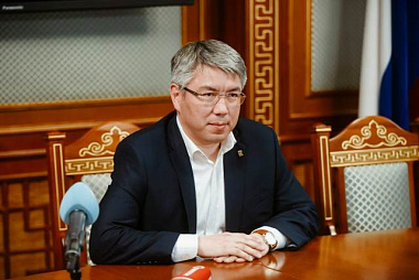 Глава Бурятии рассказал президенту России о проекте по добыче апатитов