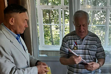 В Улан-Удэ росгвардейцы поздравили с 85-летним юбилеем ветерана 