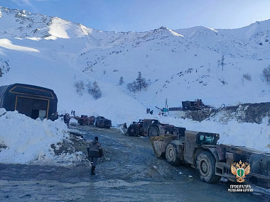 Семьям погибших в Бурятии шахтеров выплатят по миллиону рублей