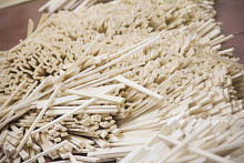 Более 670 кубометров деревянных палочек изготовили в Бурятии и отправили в Китай