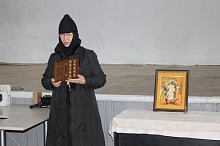 Настоятельница Сретенского женского монастыря побывала в женской колонии