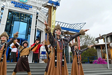 Более 50 тысяч человек посетили выставку «Улица Дальнего Востока»