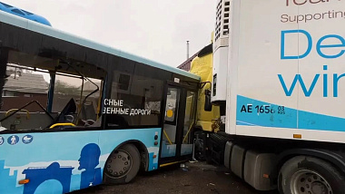 СК начал доследственную проверку после ДТП автобуса с фурой в Улан-Удэ